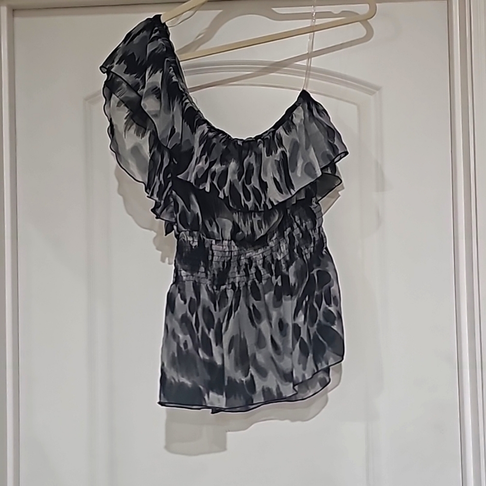 Cheetah style one shoulder sheet top
